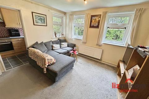 undefined, Small Thorn Place, Swadlincote DE11