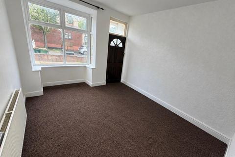 3 bedroom end of terrace house to rent, Lonsdale Road, Smethwick, B66