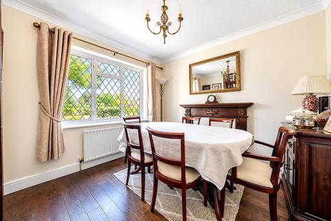 4 bedroom detached house for sale, Maple Leaf Drive, Sidcup