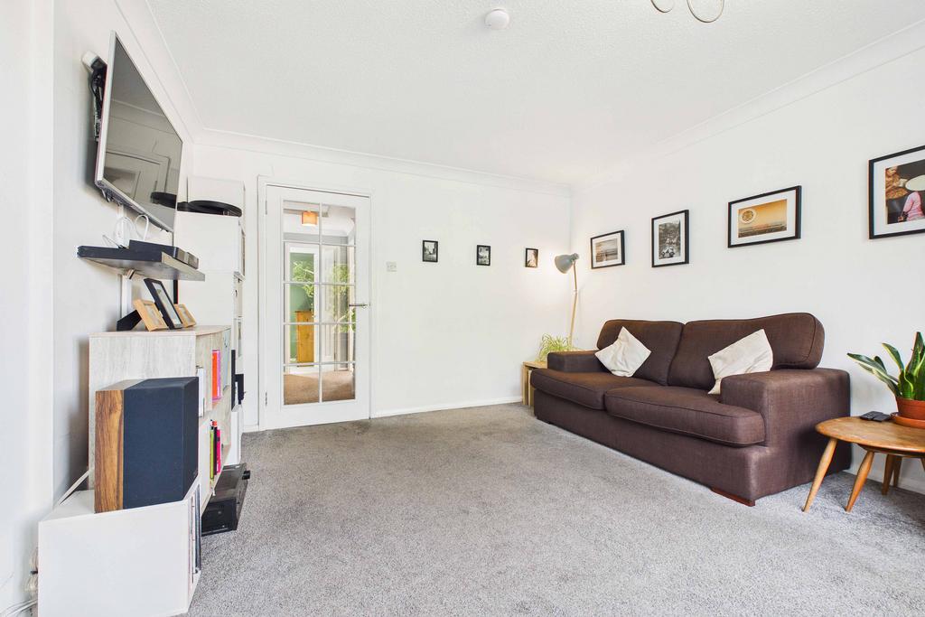 Apartment in Edinburgh, Leith - View 3