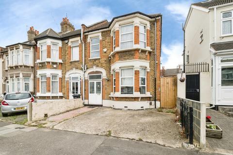3 bedroom end of terrace house for sale, Natal Road, Ilford, London, IG1