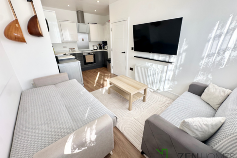 2 bedroom flat for sale, 33-35 Eleanor Cross Road, Waltham Cross EN8