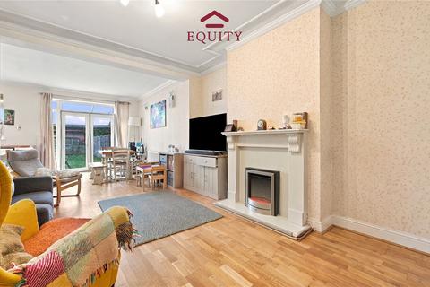 3 bedroom end of terrace house for sale, Southbury Road, Enfield, EN1