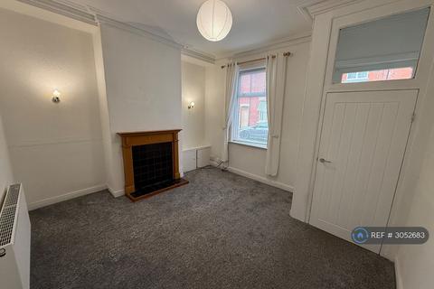 2 bedroom terraced house to rent, Wildman Street, Preston, PR1