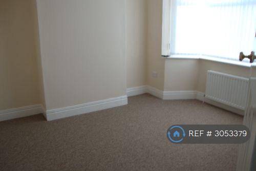 Apartment in Newcastle Upon Tyne - View 4