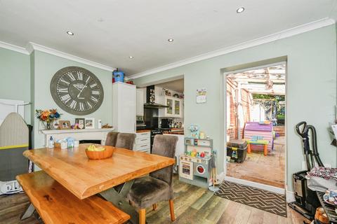2 bedroom end of terrace house for sale, Andover Road, Ludgershall, ANDOVER