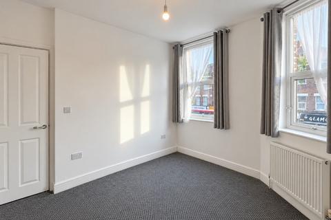 2 bedroom flat to rent, SOUTHALL UB1