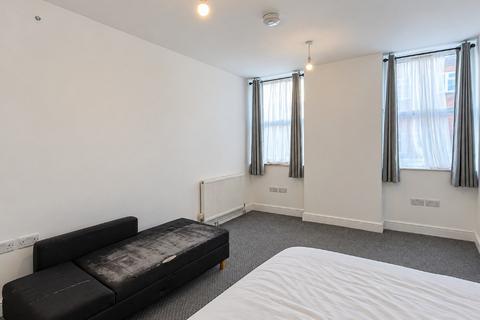 2 bedroom flat to rent, SOUTHALL UB1