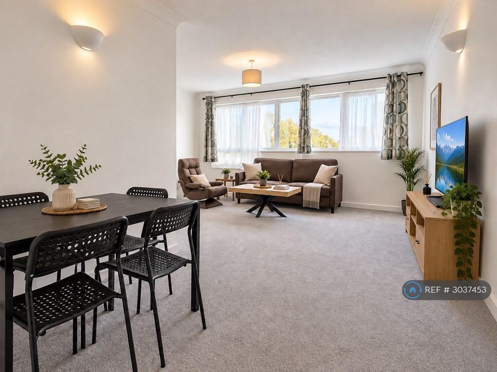 Apartment in Sutton - View 3