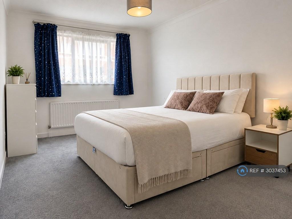 Apartment in Sutton - More