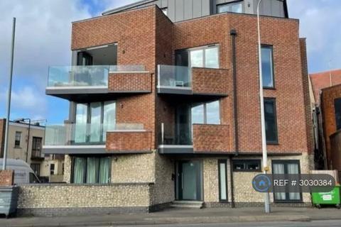 3 bedroom flat to rent, Bowen House, Hythe, CT21
