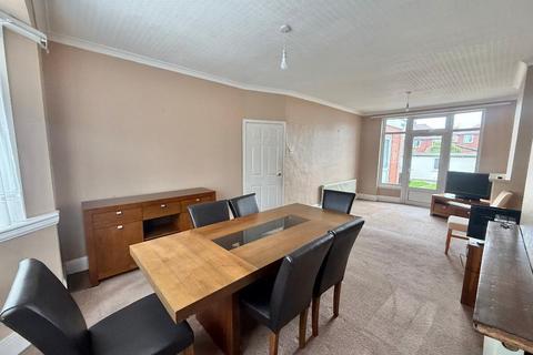 3 bedroom semi-detached house for sale, Stanway Road, West Bromwich, West Midlands, B71 1RW