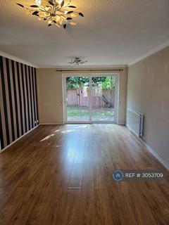 4 bedroom detached house to rent, Wakefield Close, Neath Hill, Milton Keynes, MK14