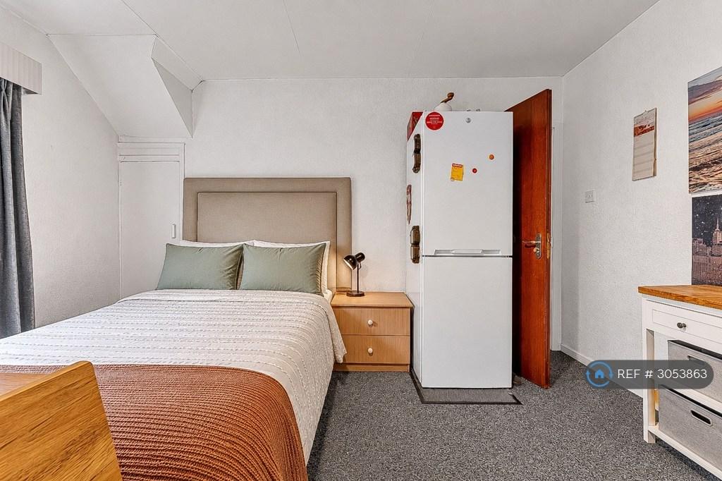 Apartment in Leeds - View 4