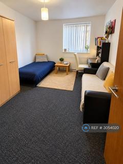 2 bedroom flat to rent, Londonderry Lane, Smethwick, B67