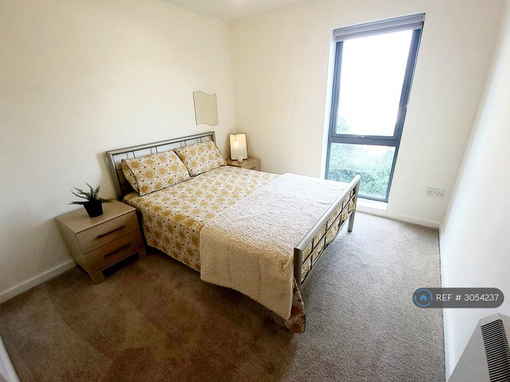 Apartment in Salford - View 5