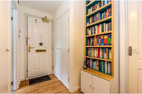 undefined, Ivy Road, London, N14 4LL