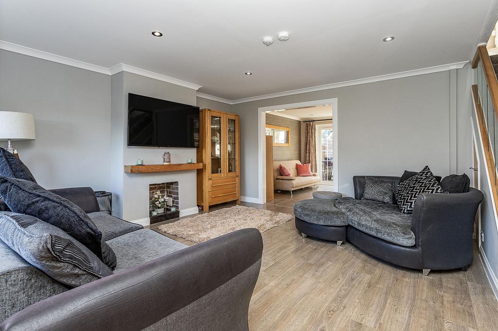House in Edinburgh, Baberton, Juniper Green - View 3