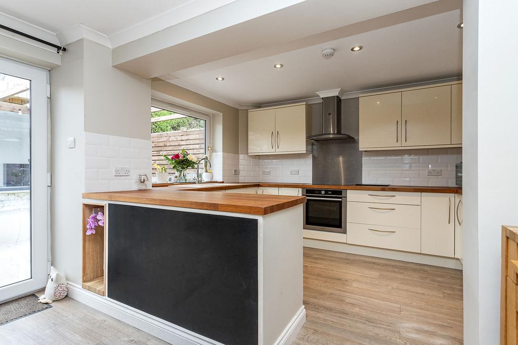House in Edinburgh, Baberton, Juniper Green - View 5