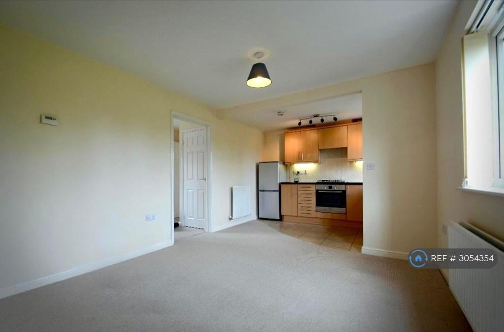 Apartment in Solihull, West Midlands - View 2