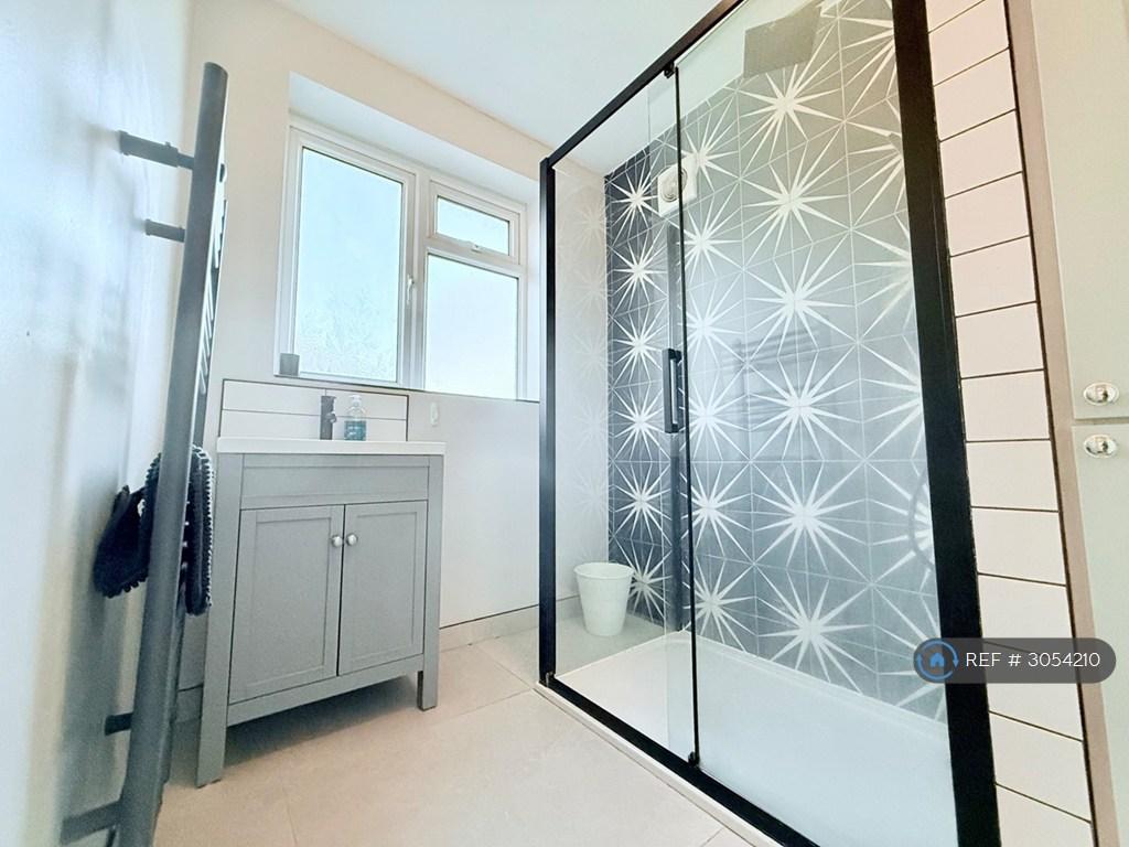 House in Leeds - View 5