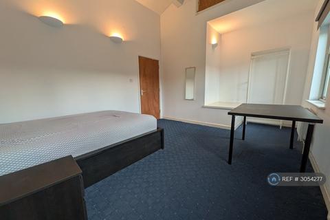 1 bedroom in a house share to rent, Pomeroy Street, London, SE14