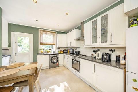 2 bedroom flat for sale, Ellison Road, London SW16