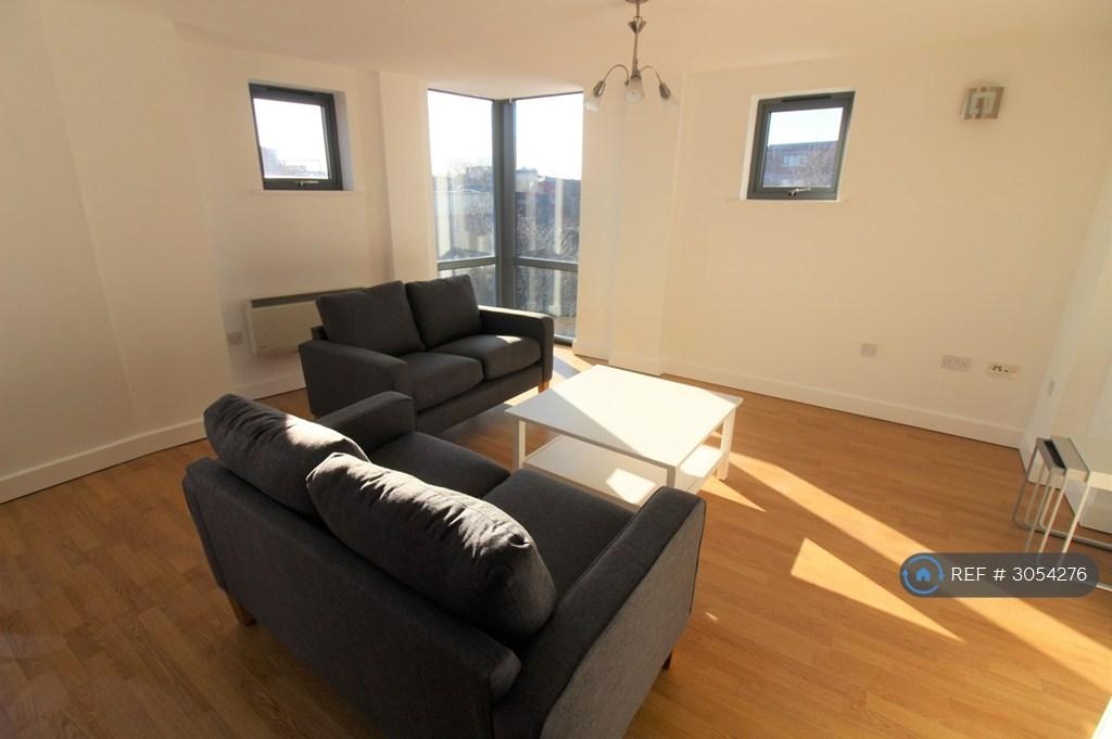 Apartment in Manchester, City Centre - View 3