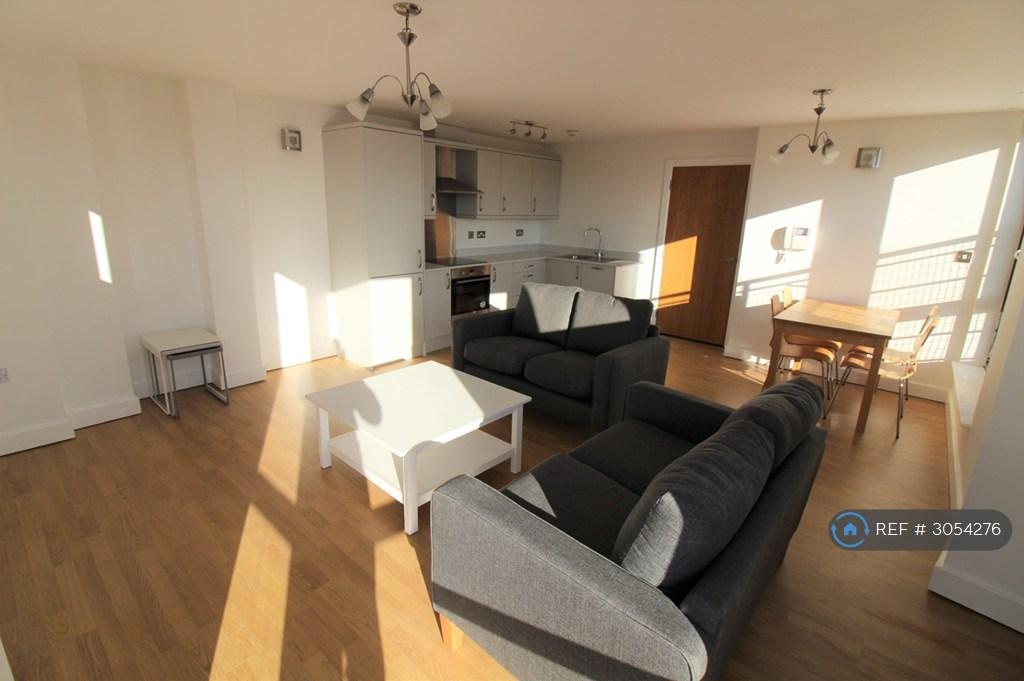 Apartment in Manchester, City Centre - View 5