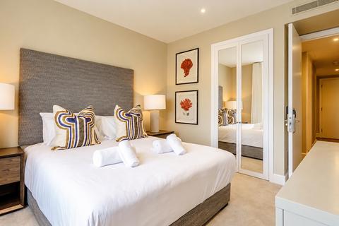 2 bedroom flat to rent, Circus Apartments, London E14