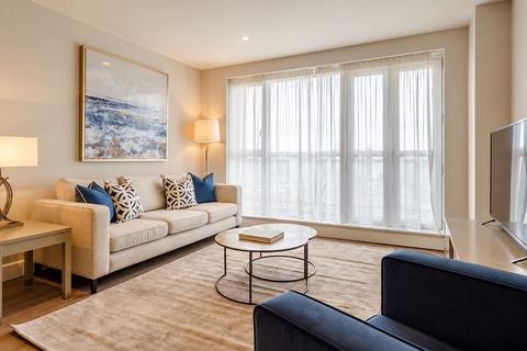2 bedroom flat to rent, Circus Apartments, London E14