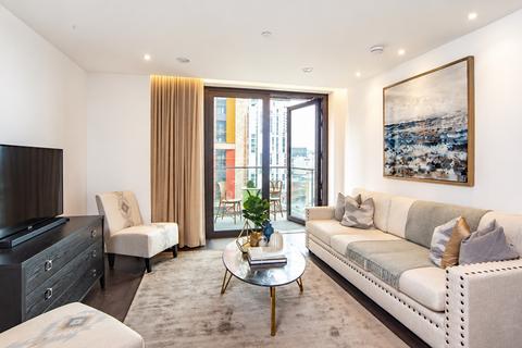 3 bedroom flat to rent, Thornes House, London SW11