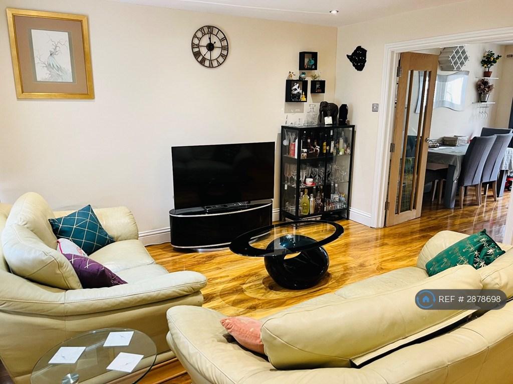 House in Reading - View 5