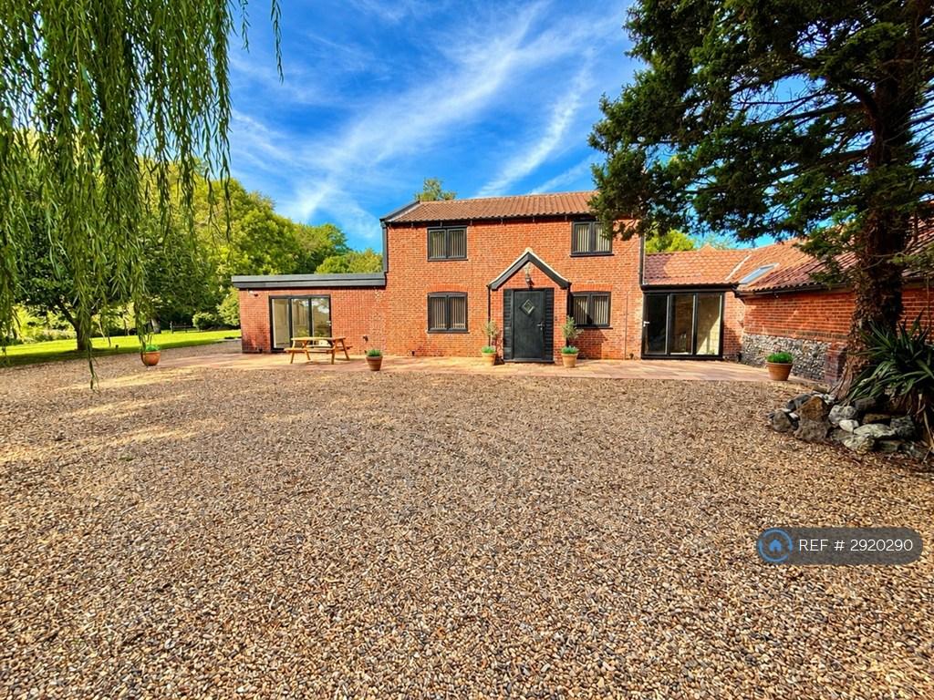 Willow Lane, Bungay, NR35 3 bed detached house - £2,250 pcm (£519 pw)