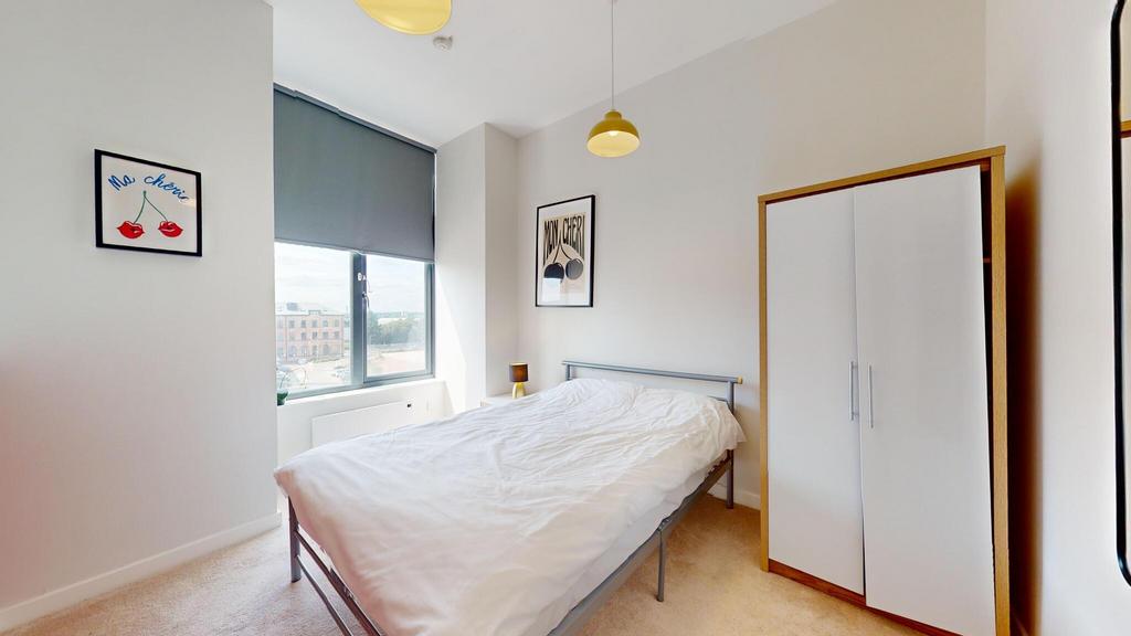 Apartment in Leeds - View 3