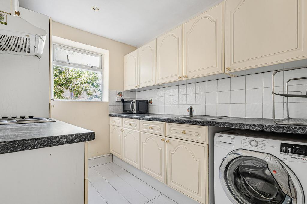 Apartment in London - View 3