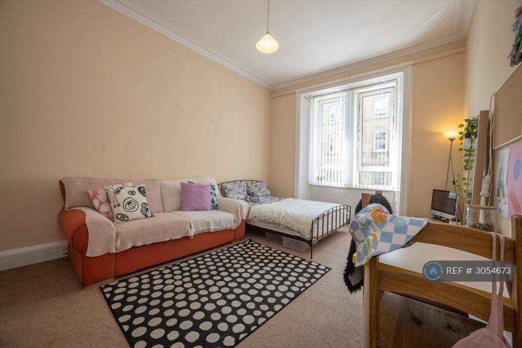 Apartment in Edinburgh - View 4