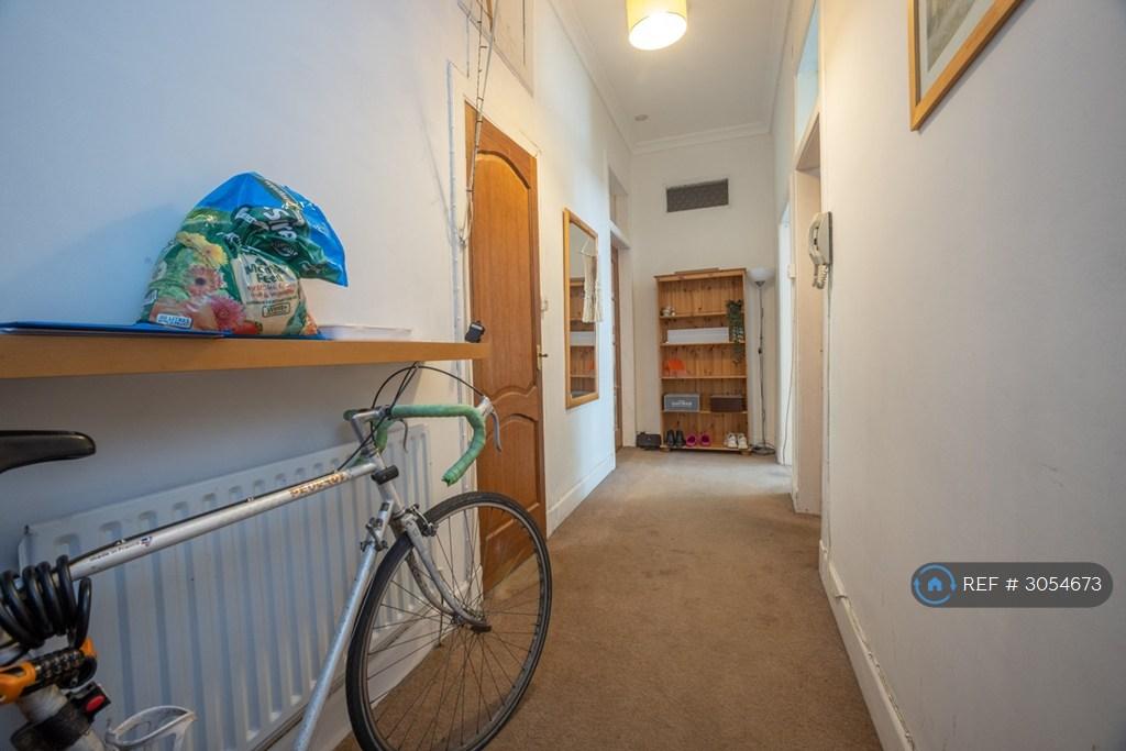 Apartment in Edinburgh - More