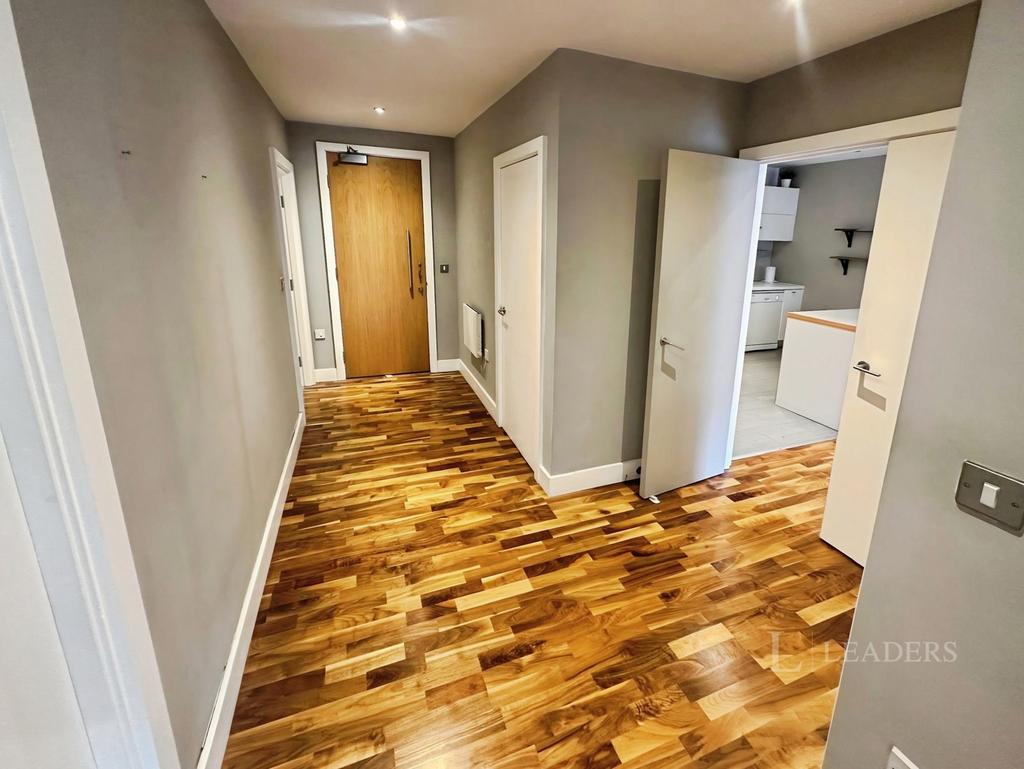 Apartment in Manchester, First Street, City Centre - View 4