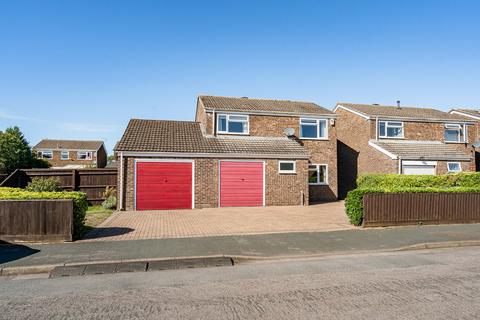 4 bedroom detached house for sale, Shaw Close, Bicester, OX26