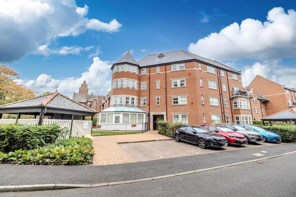 Apartment in Newcastle Upon Tyne - View 2