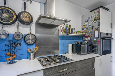2 bedroom apartment for sale, The Drive, London