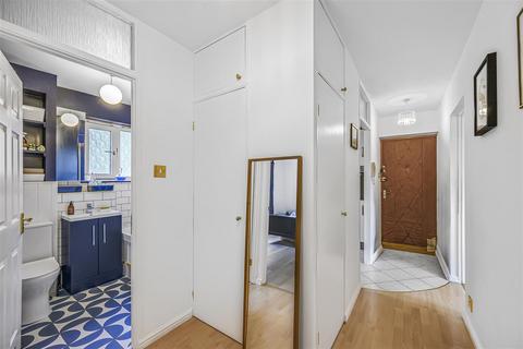 2 bedroom apartment for sale, The Drive, London
