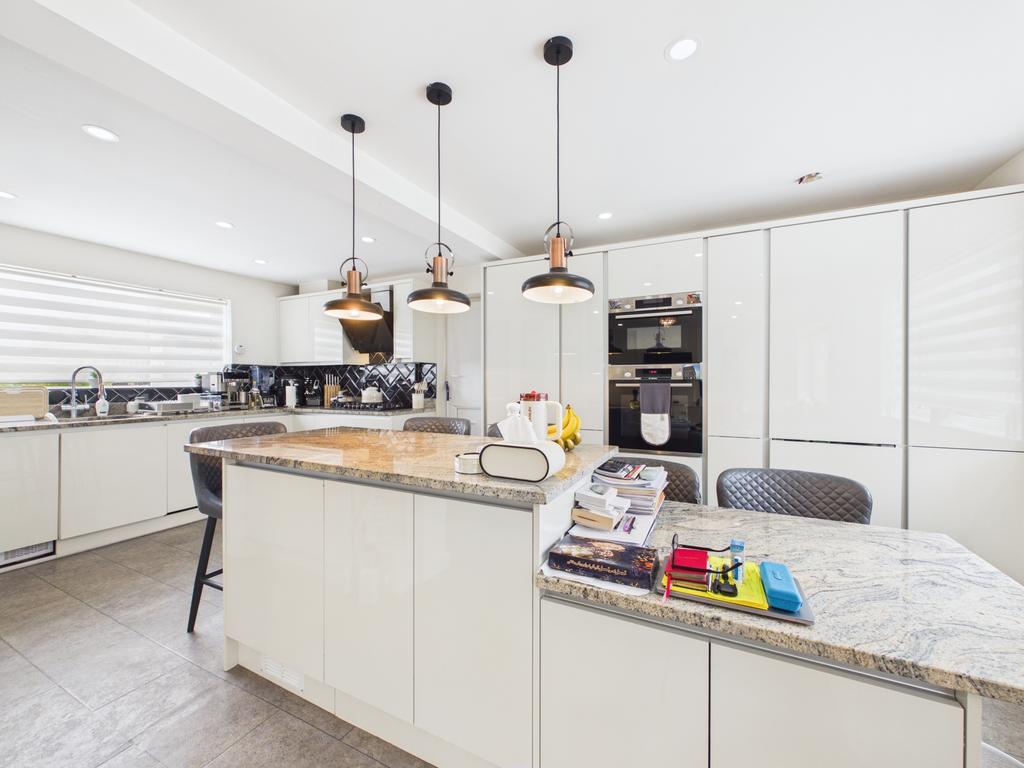 House in Oadby and Wigston, Leicestershire - View 4