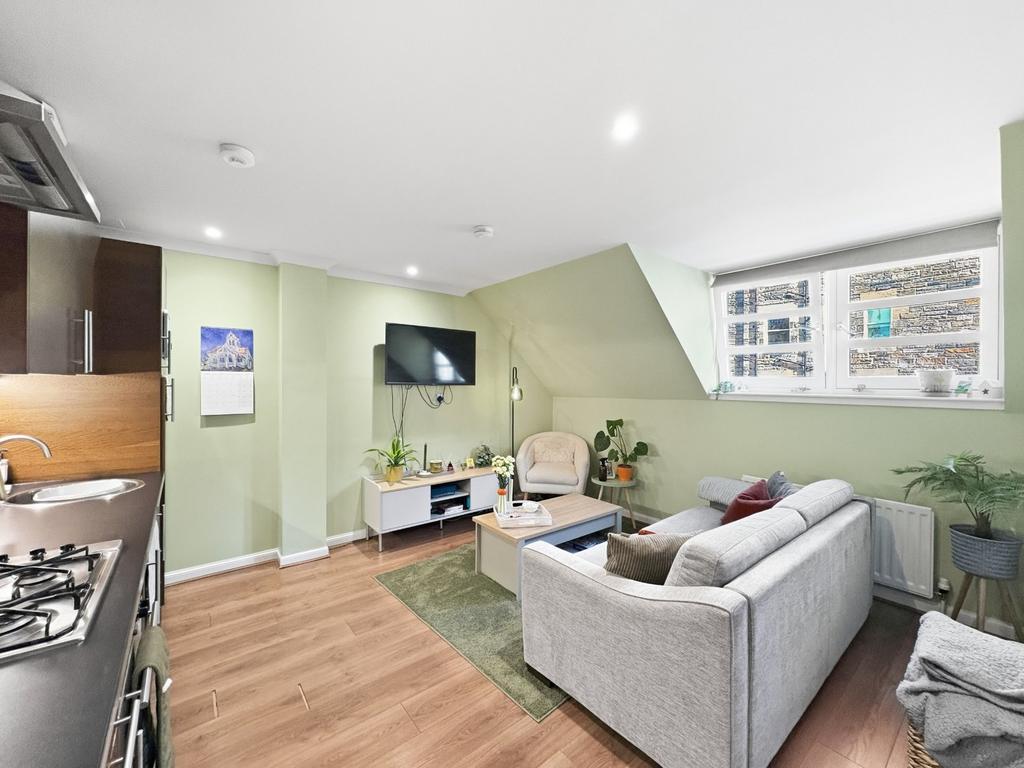 Apartment in Edinburgh, Silvermills, New Town/Broughton - View 2
