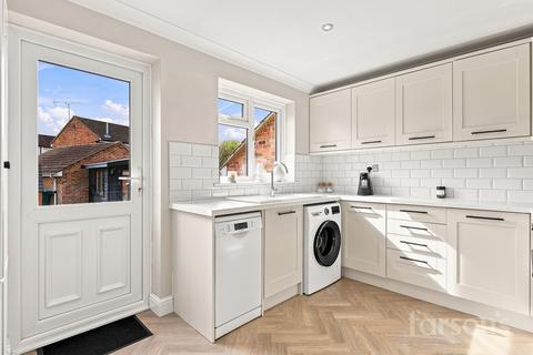 2 bedroom semi-detached house for sale, Rowhedge, Brentwood, CM13
