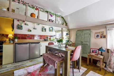 2 bedroom flat for sale, Castle View Mews, Castle Hill, Rochester, Kent, ME1
