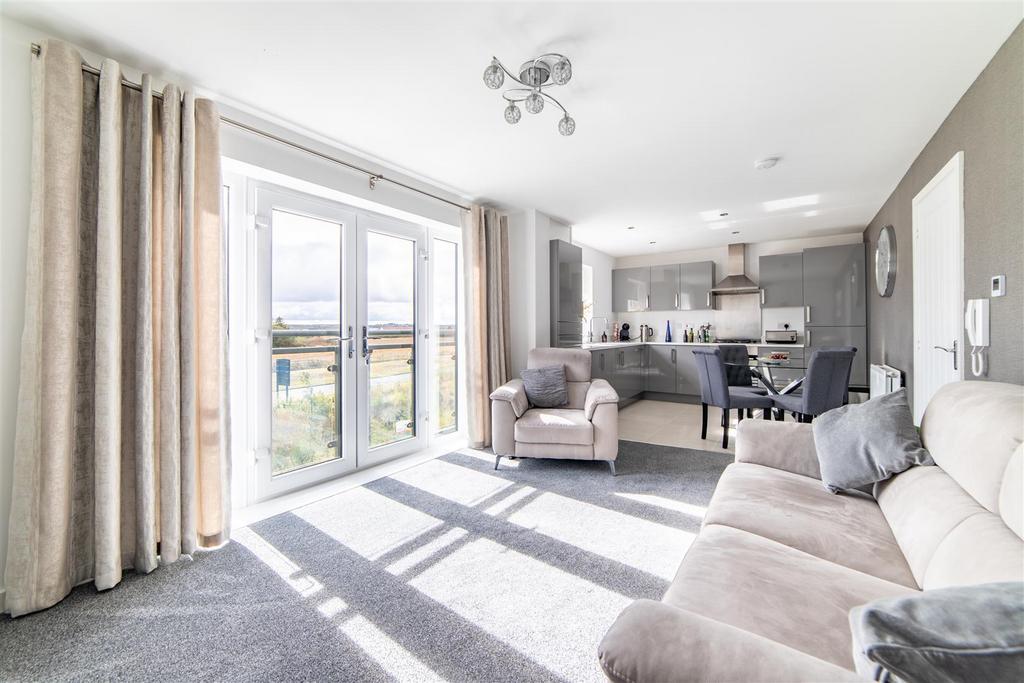 Apartment in Newcastle Upon Tyne - More