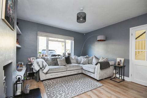4 bedroom terraced house for sale, Orchard Avenue, Brentwood