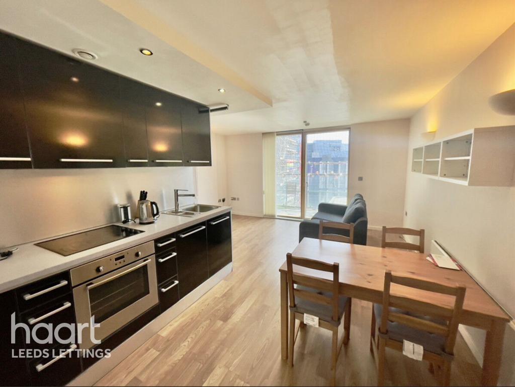 Apartment in Leeds - View 4